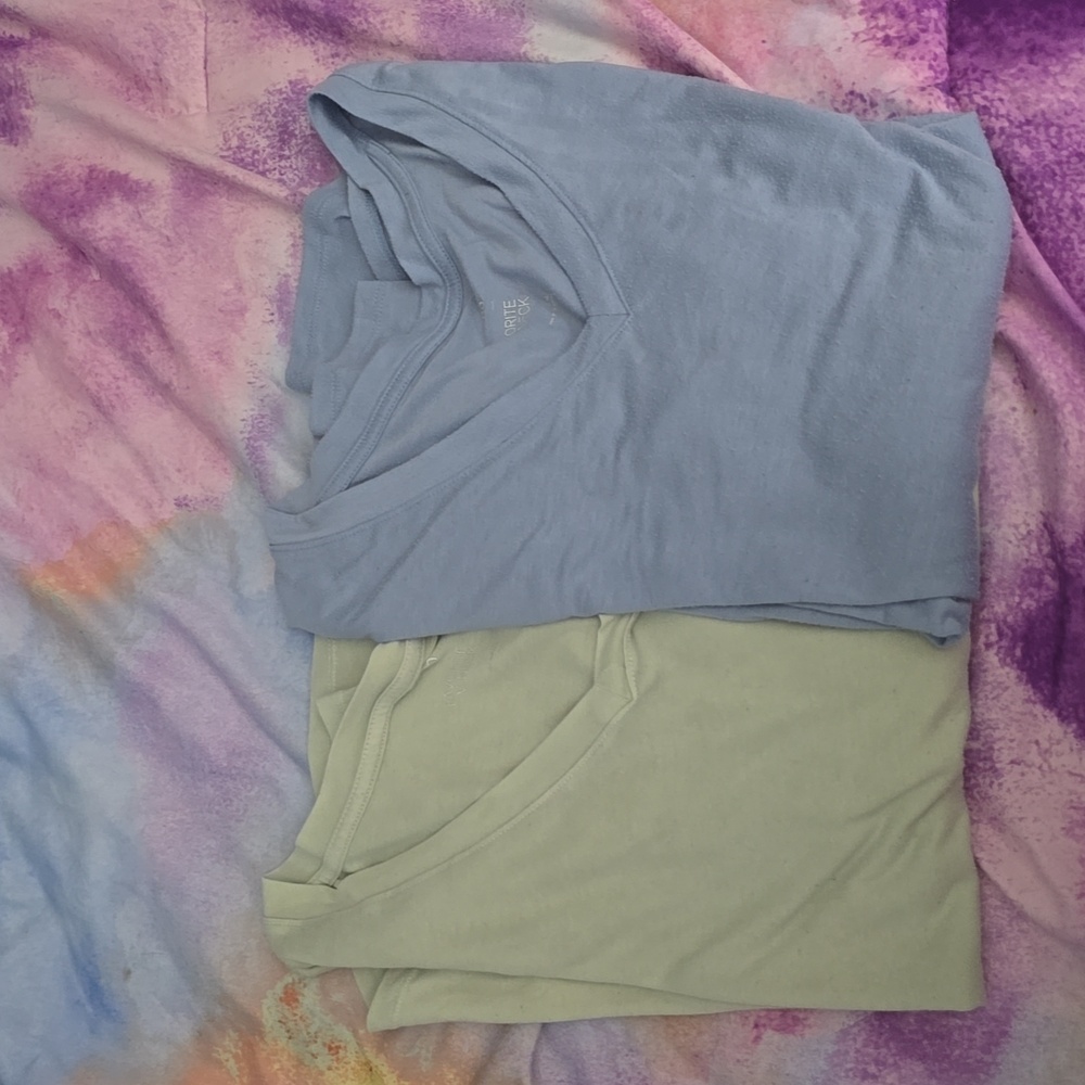 Two SO XL Long Sleeve Favorite V-Neck Tops
